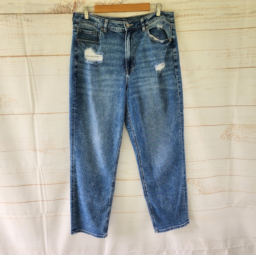 American Eagle Mom Straight Jeans Size 14
